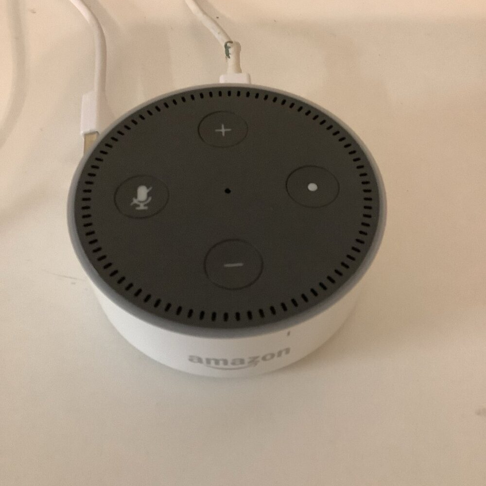 Amazon Echo Dot (2nd Generation) Smart Speaker RS03QR White Preloved